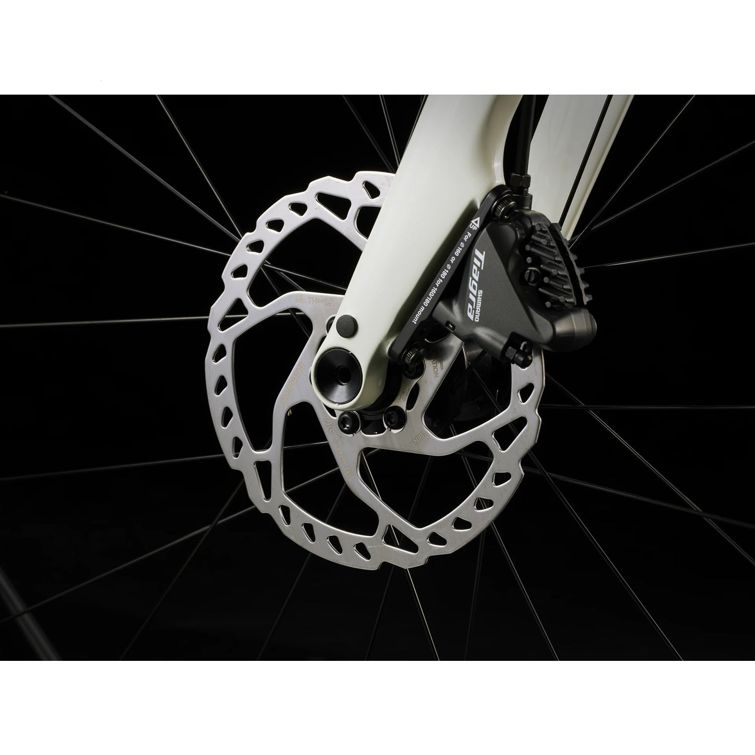 Trek Domane AL 4 Gen 4 Disc Shimano Tiagra Road Bike 2024