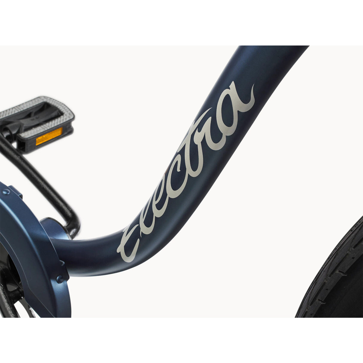 Electra Cruiser 1 Step Over 24"