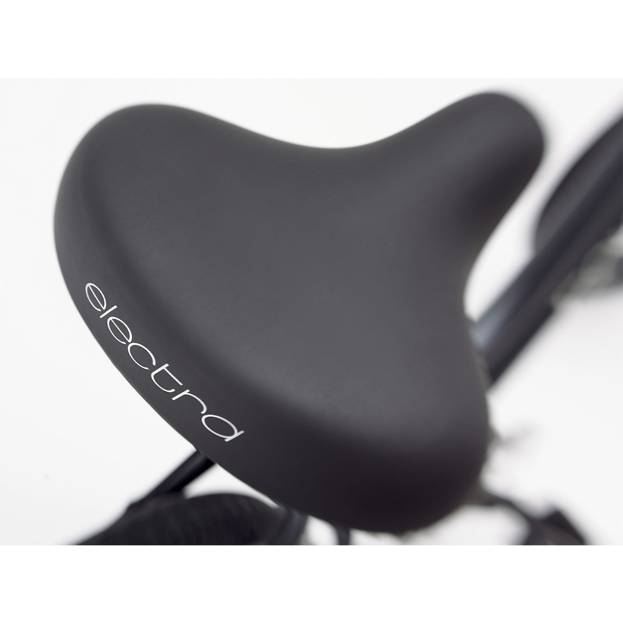 Electra Women's Townie Path 9D EQ Step-Thru City Bike