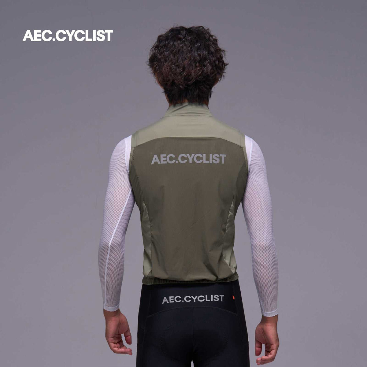 AEC Cyclist Men's Winter Hill Lightweight Cycling Wind Gilet