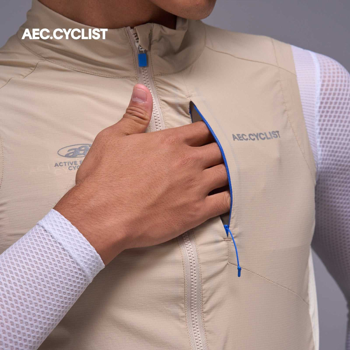 AEC Cyclist Men's Winter Hill Lightweight Cycling Wind Gilet