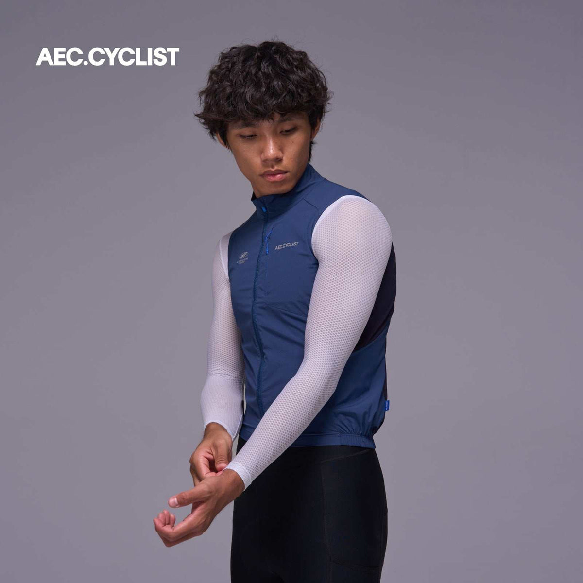 AEC Cyclist Men's Winter Hill Lightweight Cycling Wind Gilet