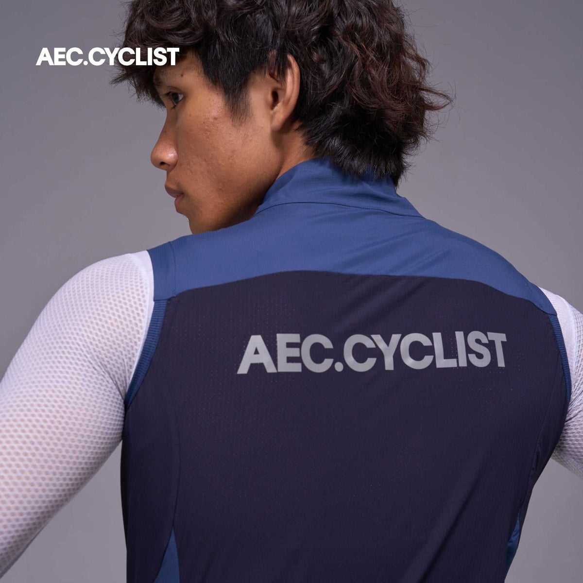AEC Cyclist Men's Winter Hill Lightweight Cycling Wind Gilet