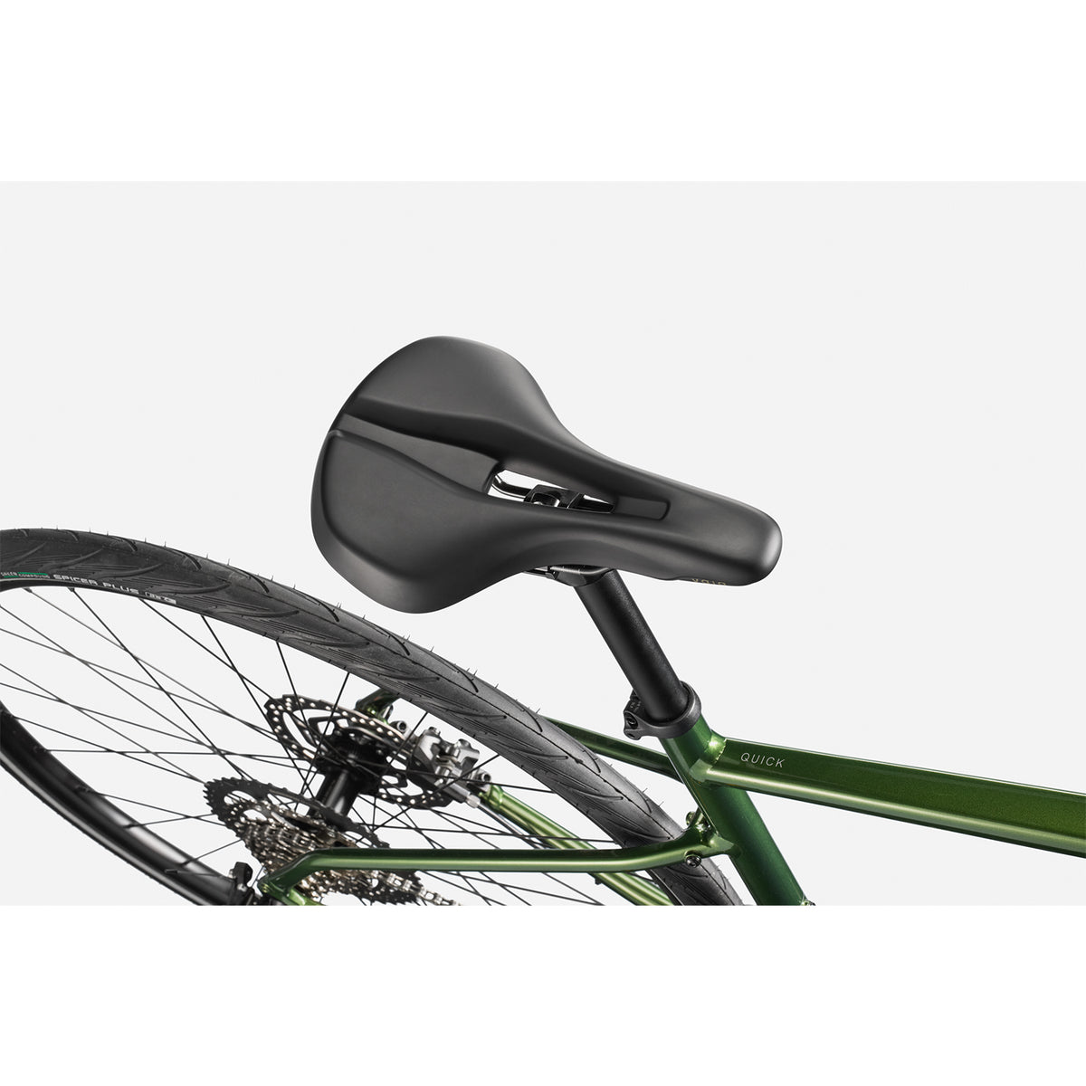 Cannondale Quick 3 Hybrid Bike