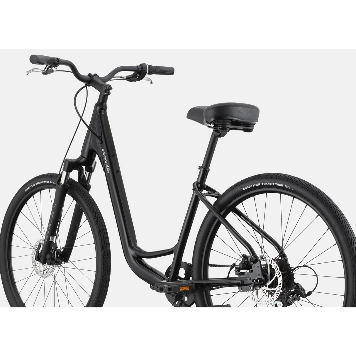Cannondale Adventure 2 Hybrid Bike