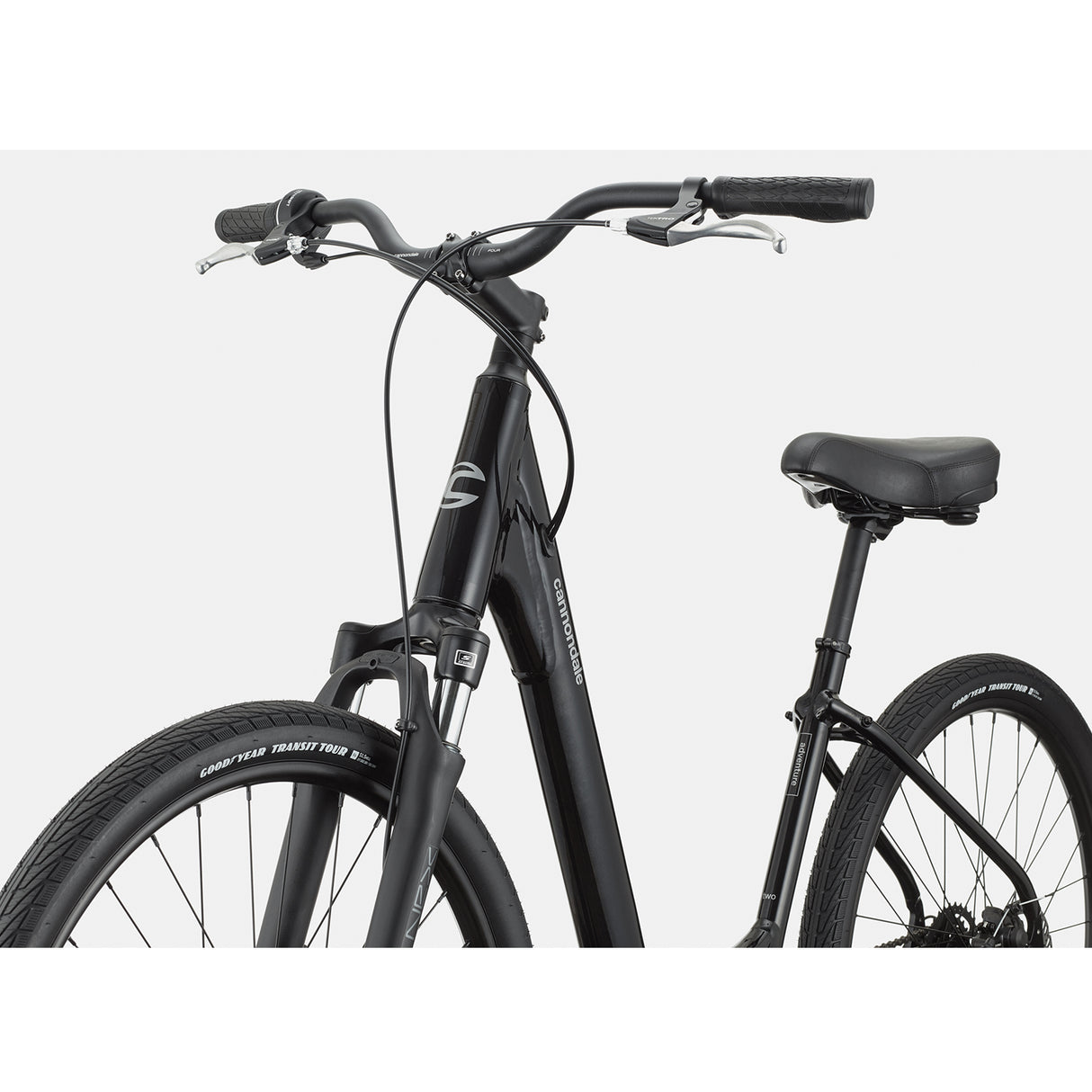 Cannondale Adventure 2 Hybrid Bike