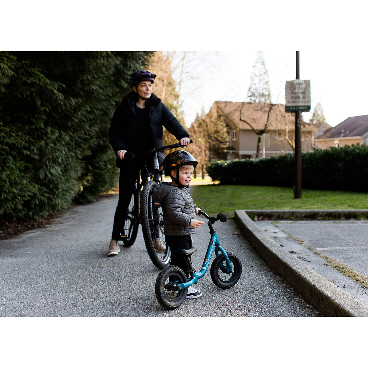 Lazer PNUT Kineticore 2.0 Kids Helmet