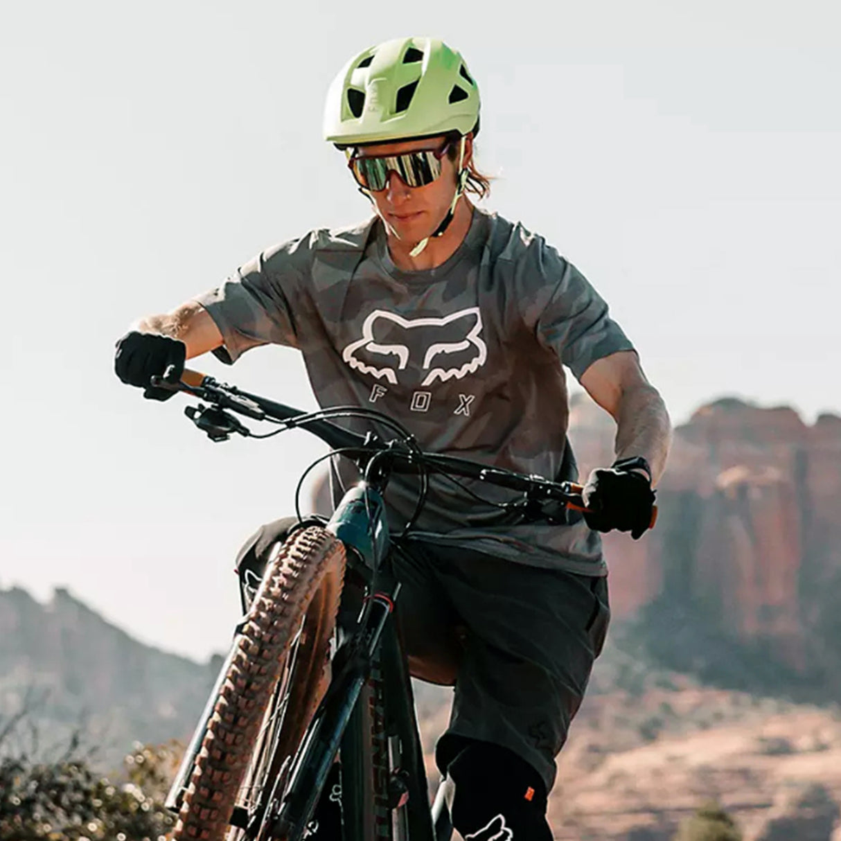 Fox MainFrame MTB Helmet