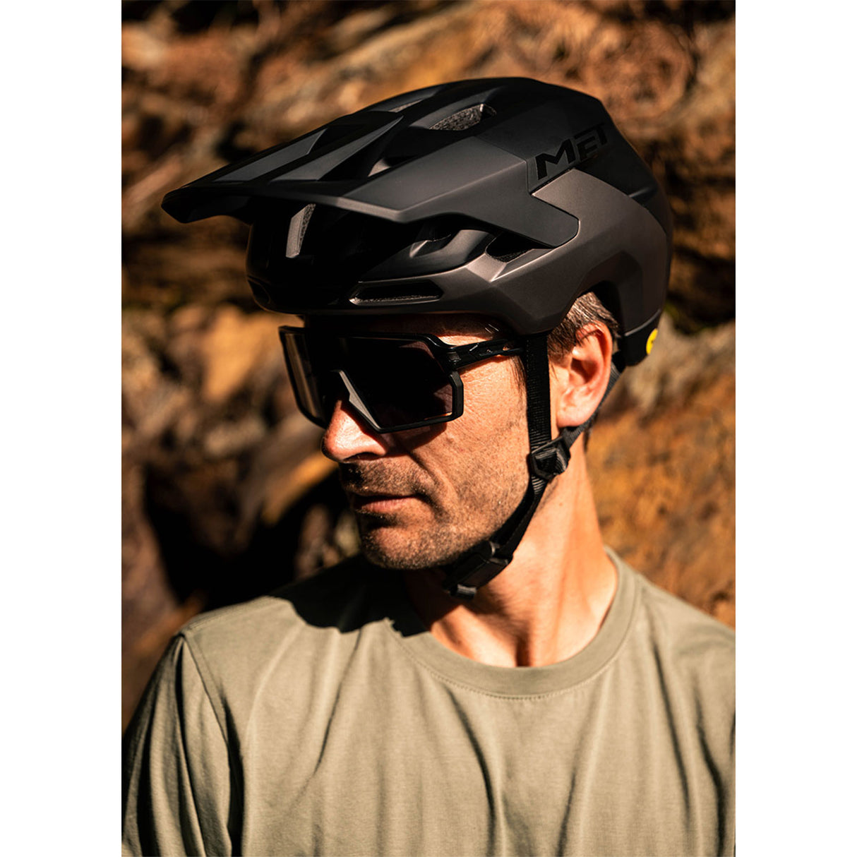 MET Revo MIPS MTB Helmet