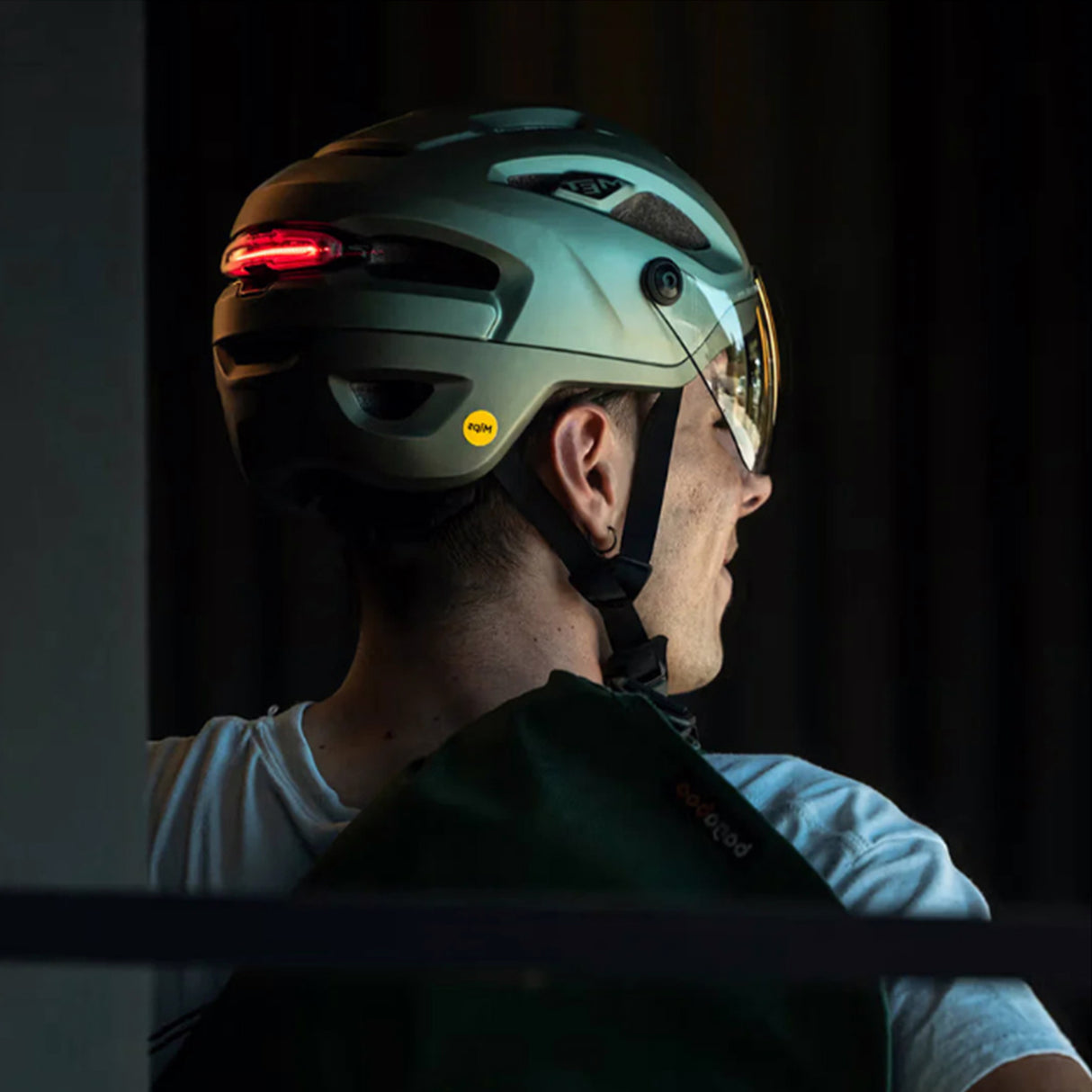 MET Magnetic USB LED Light