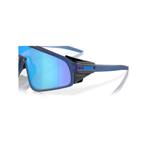 Oakley Latch Panel