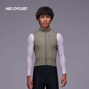 AEC Cyclist Men's Winter Hill Lightweight Cycling Wind Gilet