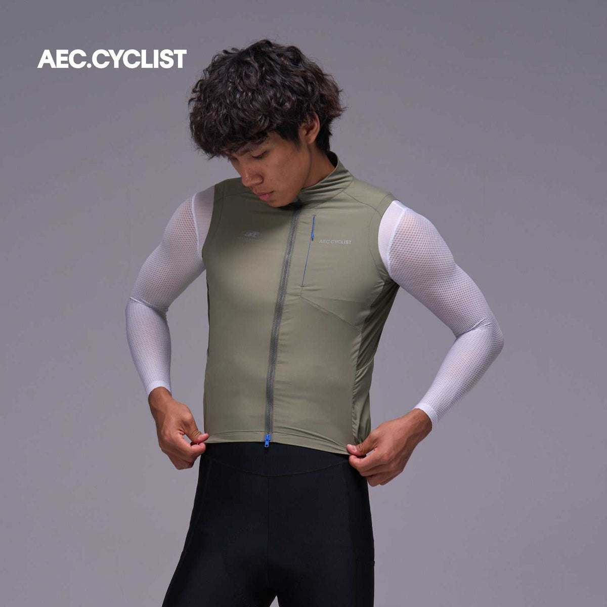 AEC Cyclist Men's Winter Hill Lightweight Cycling Wind Gilet