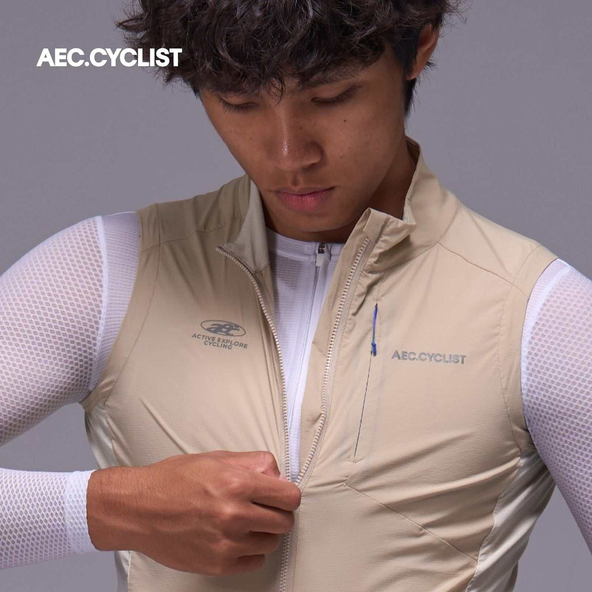 AEC Cyclist Men's Winter Hill Lightweight Cycling Wind Gilet
