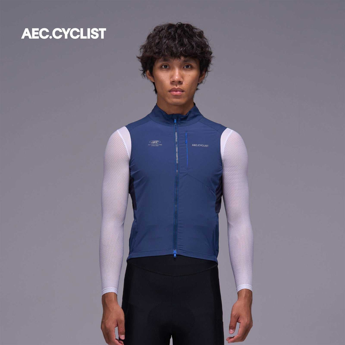 AEC Cyclist Men's Winter Hill Lightweight Cycling Wind Gilet