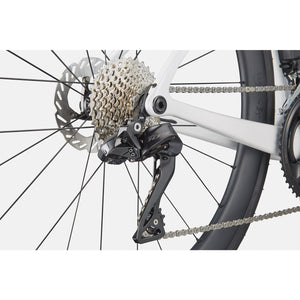 Cannondale SuperSix Evo 5 Shimano 105 Di2 Road Bike 2026