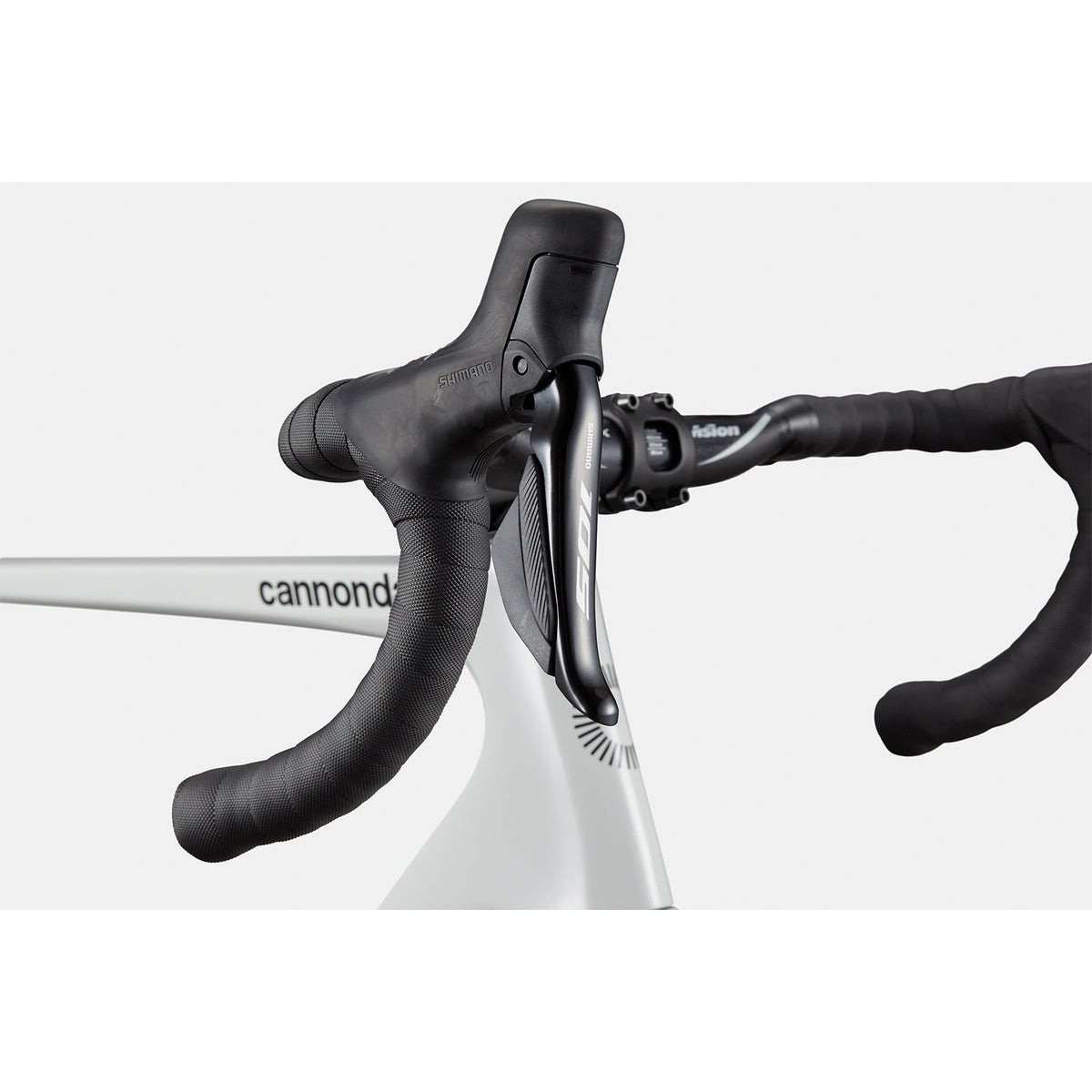 Cannondale SuperSix EVO 3 Shimano 105 Di2 Road Bike