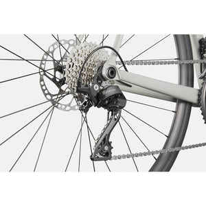 Cannondale CAAD14 3 Shimano 105 Road Bike 2026