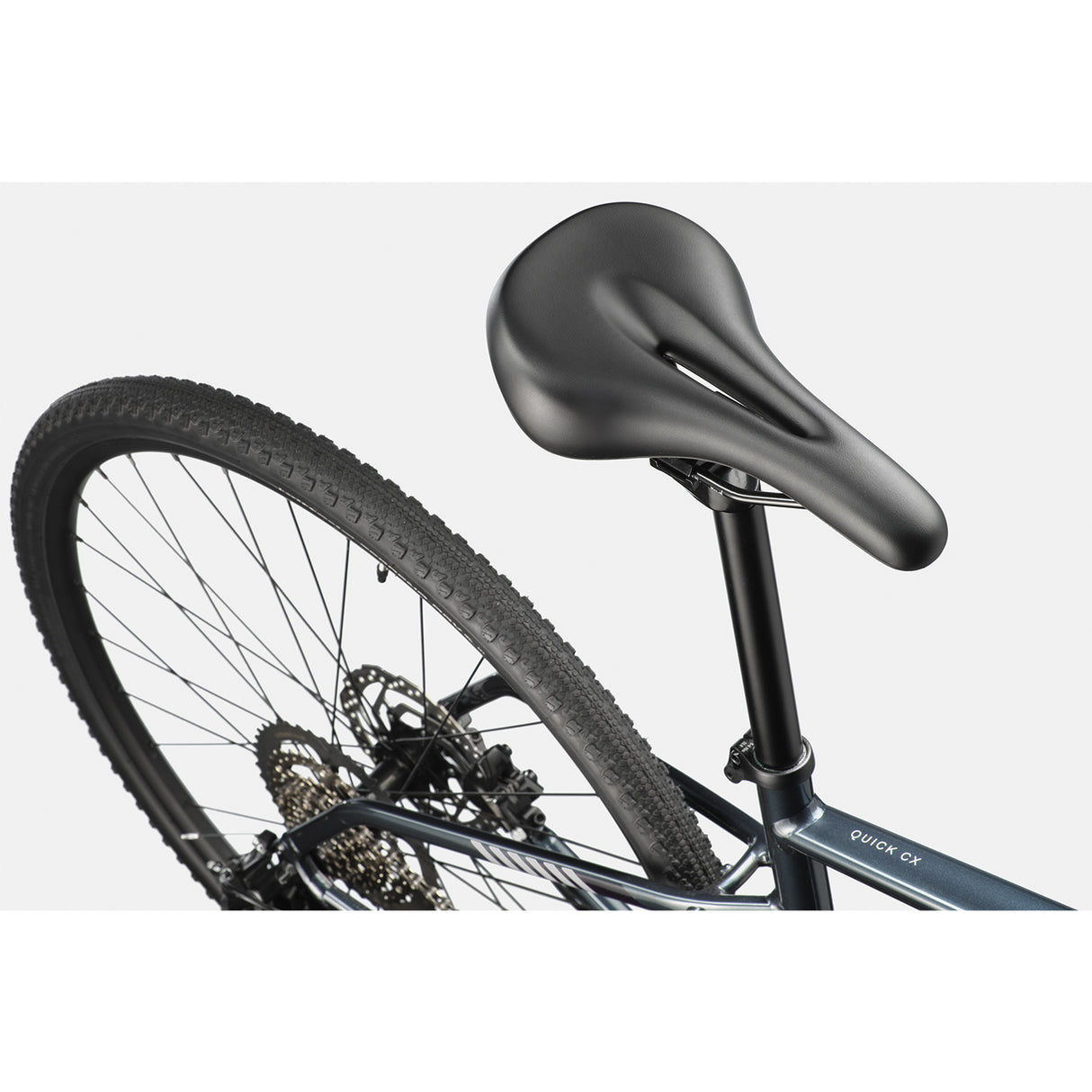 Cannondale Quick CX 3 Hybrid Bike