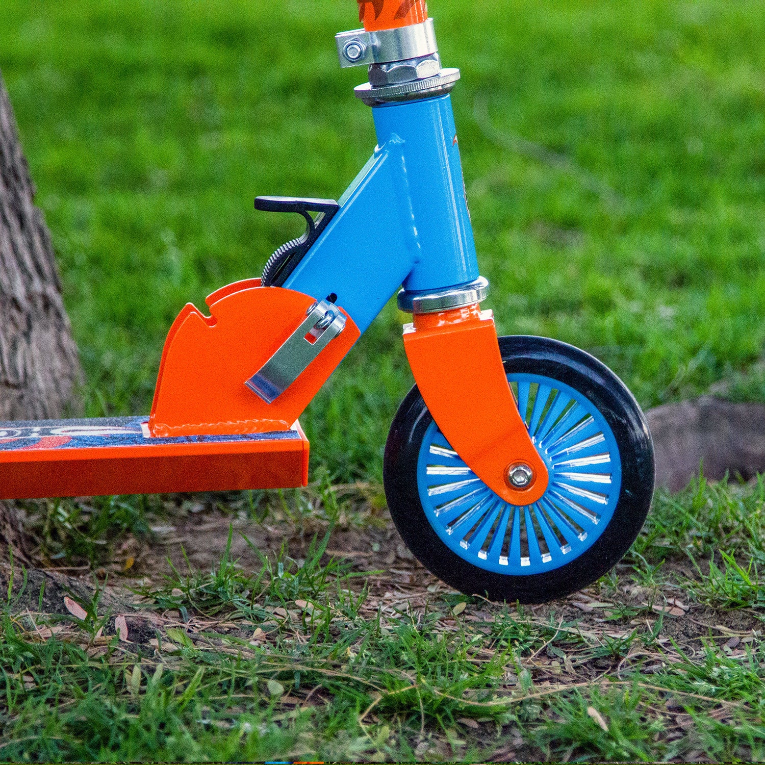 Spartan Hot Wheels 2-Wheel Folding Scooter